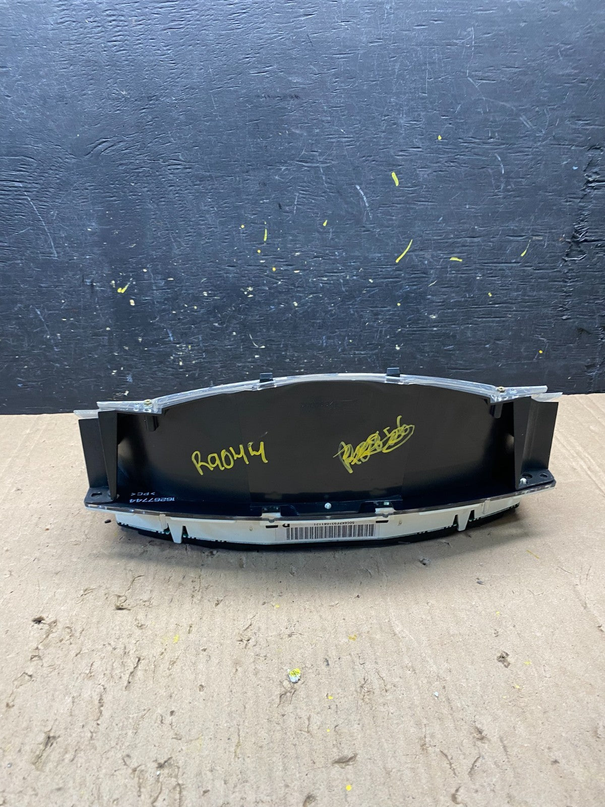 2000 to 2005 Chevrolet Astro Cluster Gauge Speedometer ECM R9044 DG4