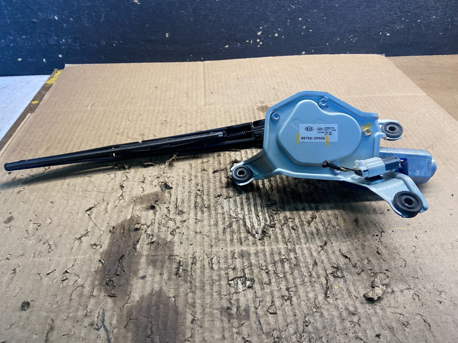2011 - 2013 Kia Sorento Rear Glass Windshield Wiper Motor Z9023 DG5