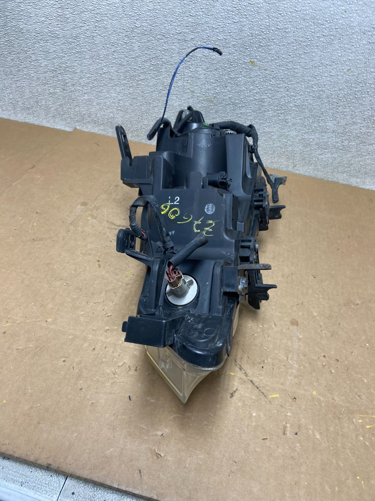 2011 to 2014 Nissan Murano Headlight Right Passenger Rh Oem Halogen Z7606 DW8