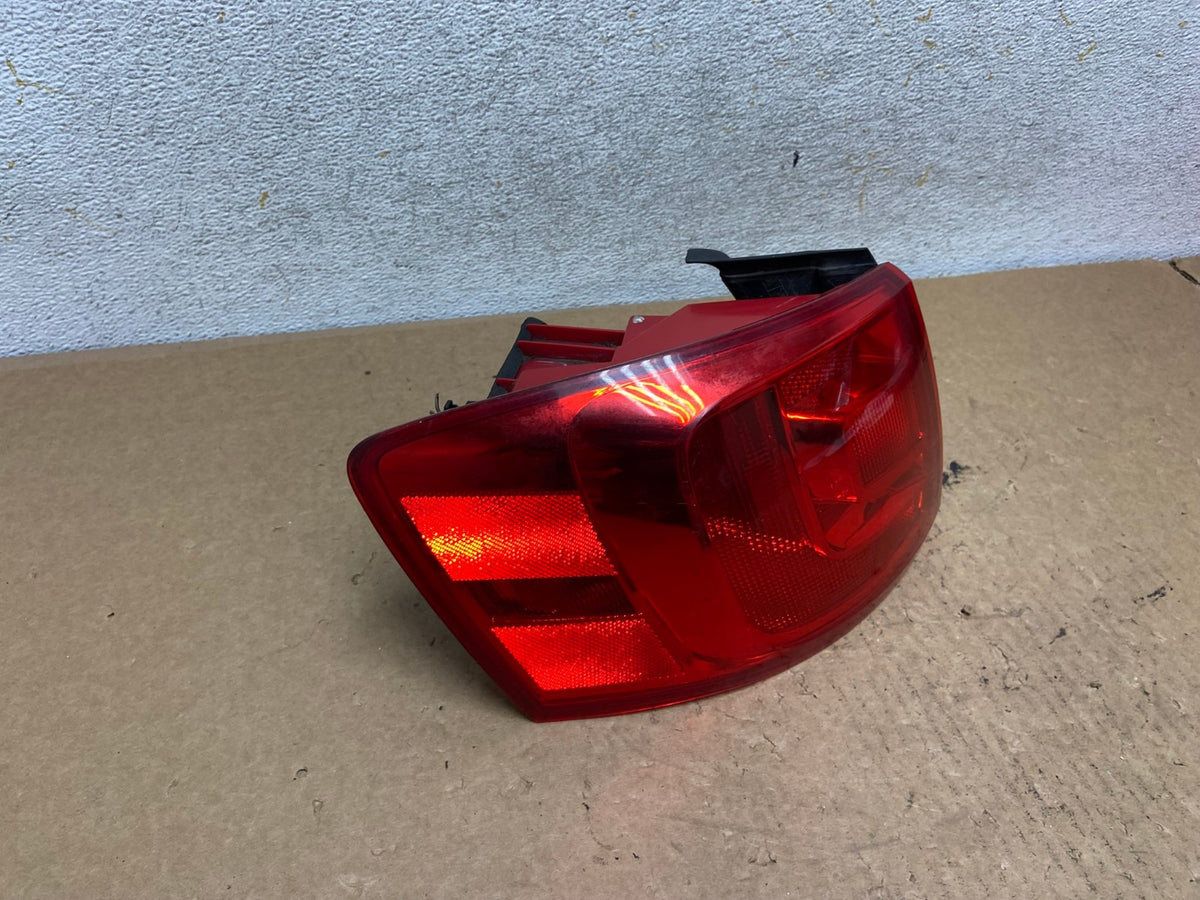 2011 to 2014 Volkswagen Jetta Left Driver LH Side Tail Light AI3519 LK2