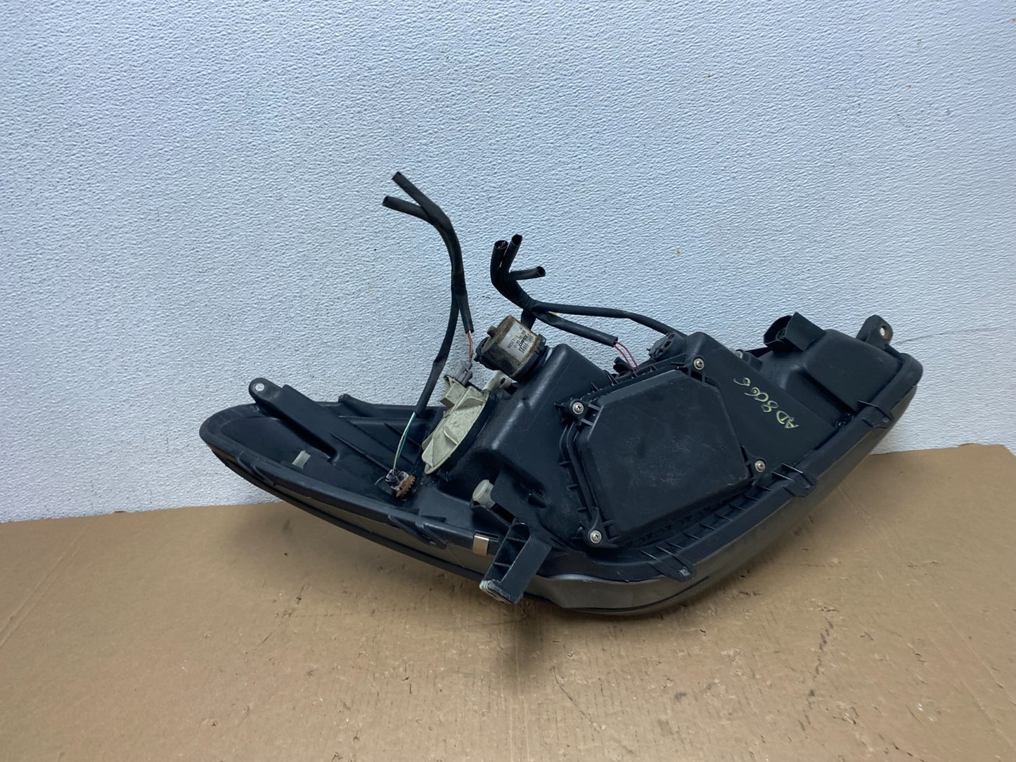2002-2004 Lexus Es300 Es330 Left Driver Lh Headlight Xenon HID AD8066 DW7
