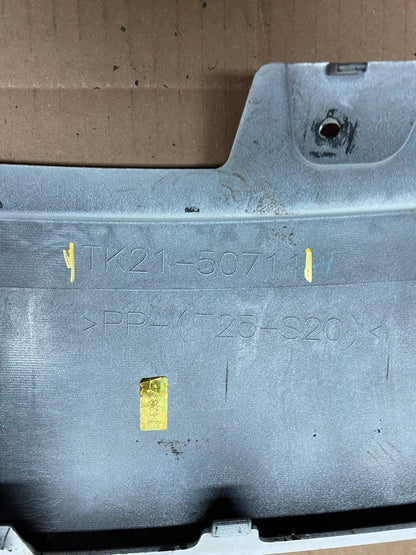 2013-2015 Mazda CX-9 Front Upper Grille Filler Panel Moulding W4674 DG10