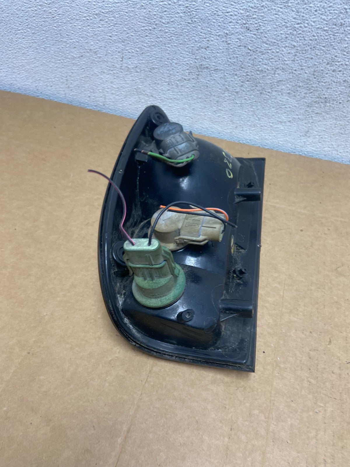 1994 2000 Mazda B3000 Right Passenger RH Tail Light ad5320 DG6