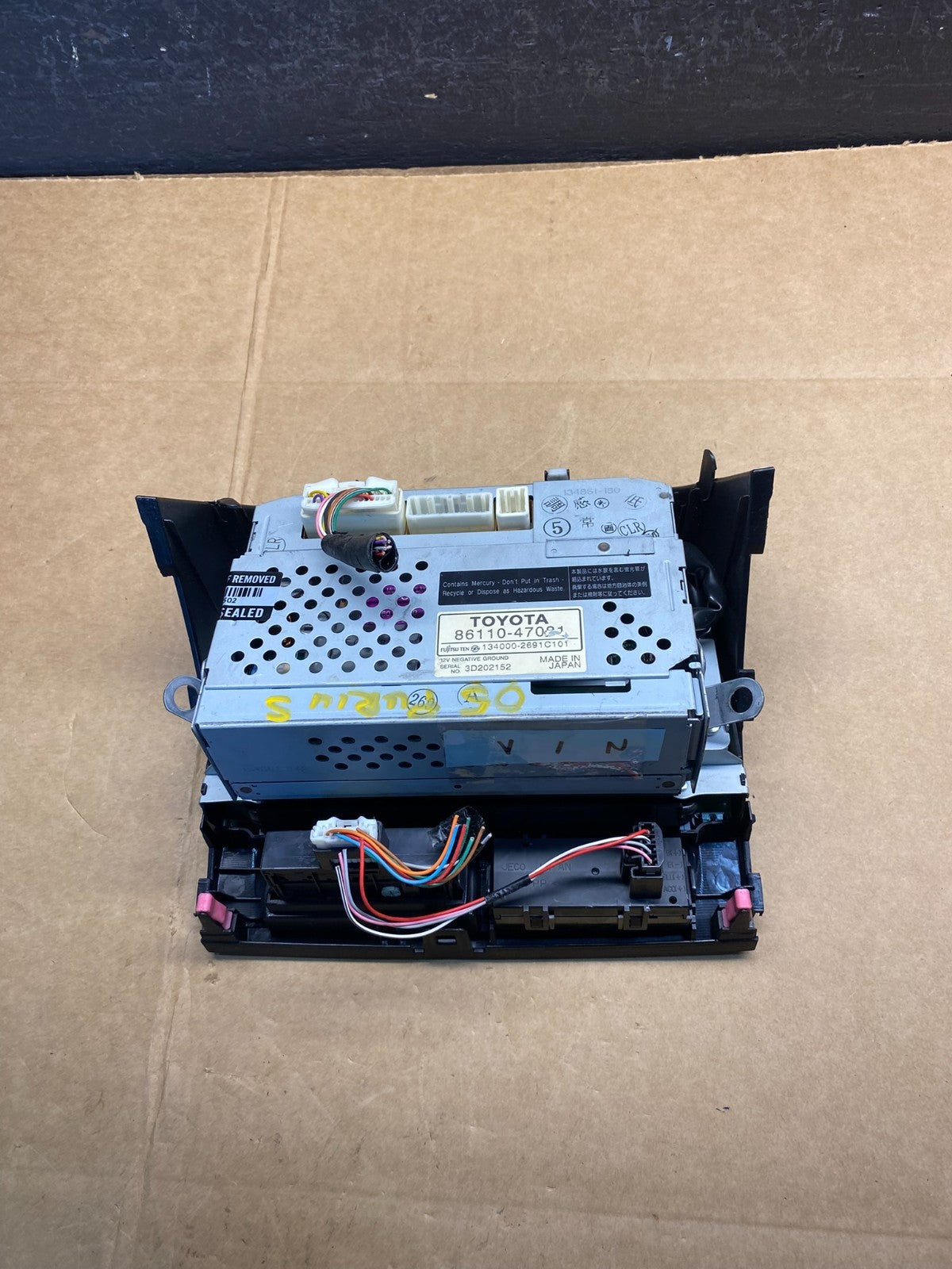 2004 to 2005 Toyota Prius Radio Stereo Receiver Screen Display ad3662 DG2