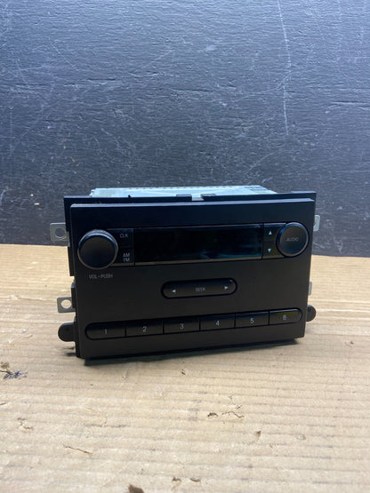 2013 to 2016 Ford F250 F350 Radio Audio AM/FM Receiver ae4523 DG0