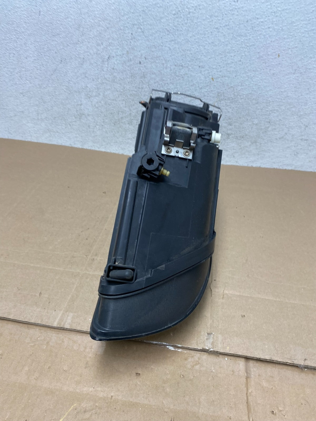 2006-2010 Volvo C70 Left Driver LH Side Headlight AE4889 DW6