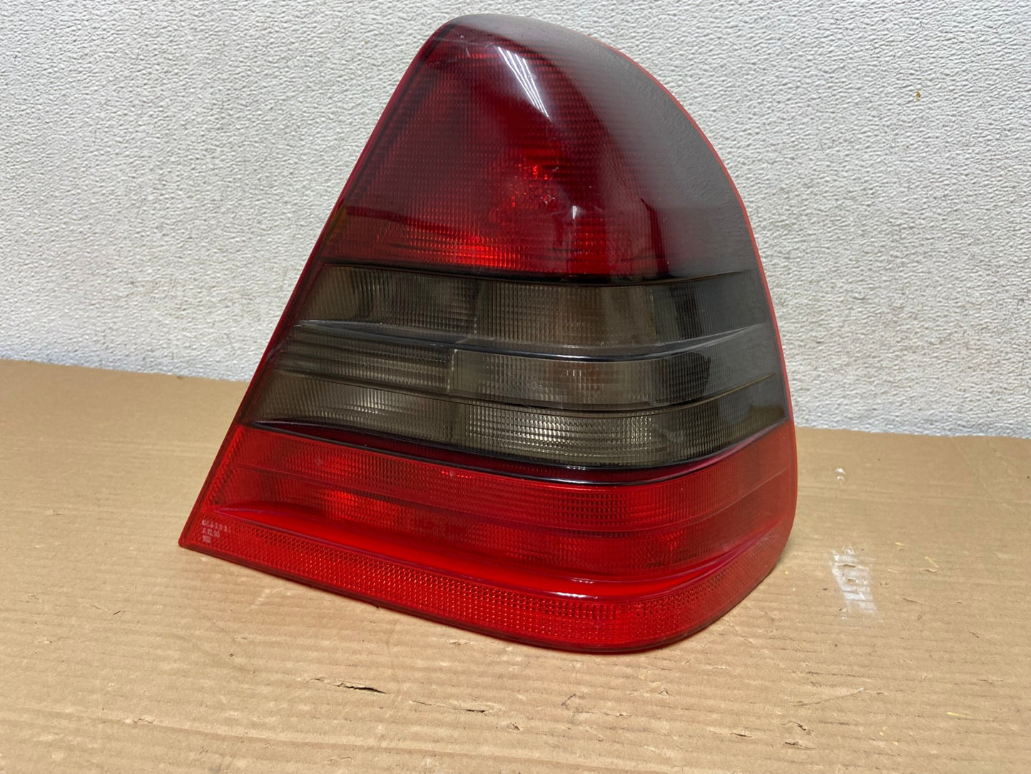 1998 to 2000 Mercedes C-Class Passenger Right Side Tail Light AG9010 LK0