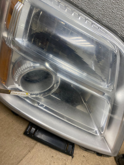 2010 to 2015 GMC Terrain Halogen Left+Right Side Headlights W9265 DW6