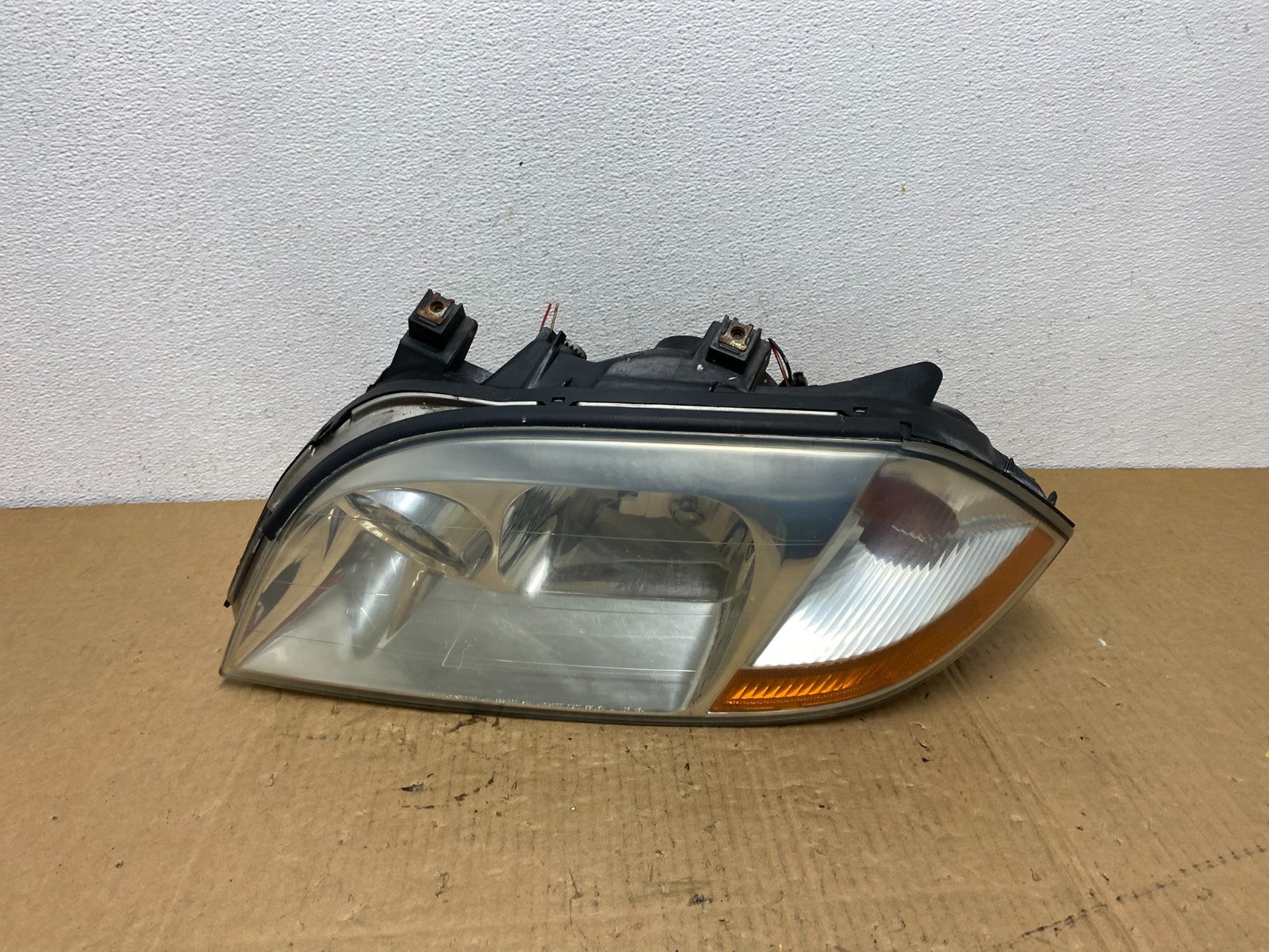 2001 to 2003 Acura MDX Left Driver LH Halogen Headlight AC7728 DW0