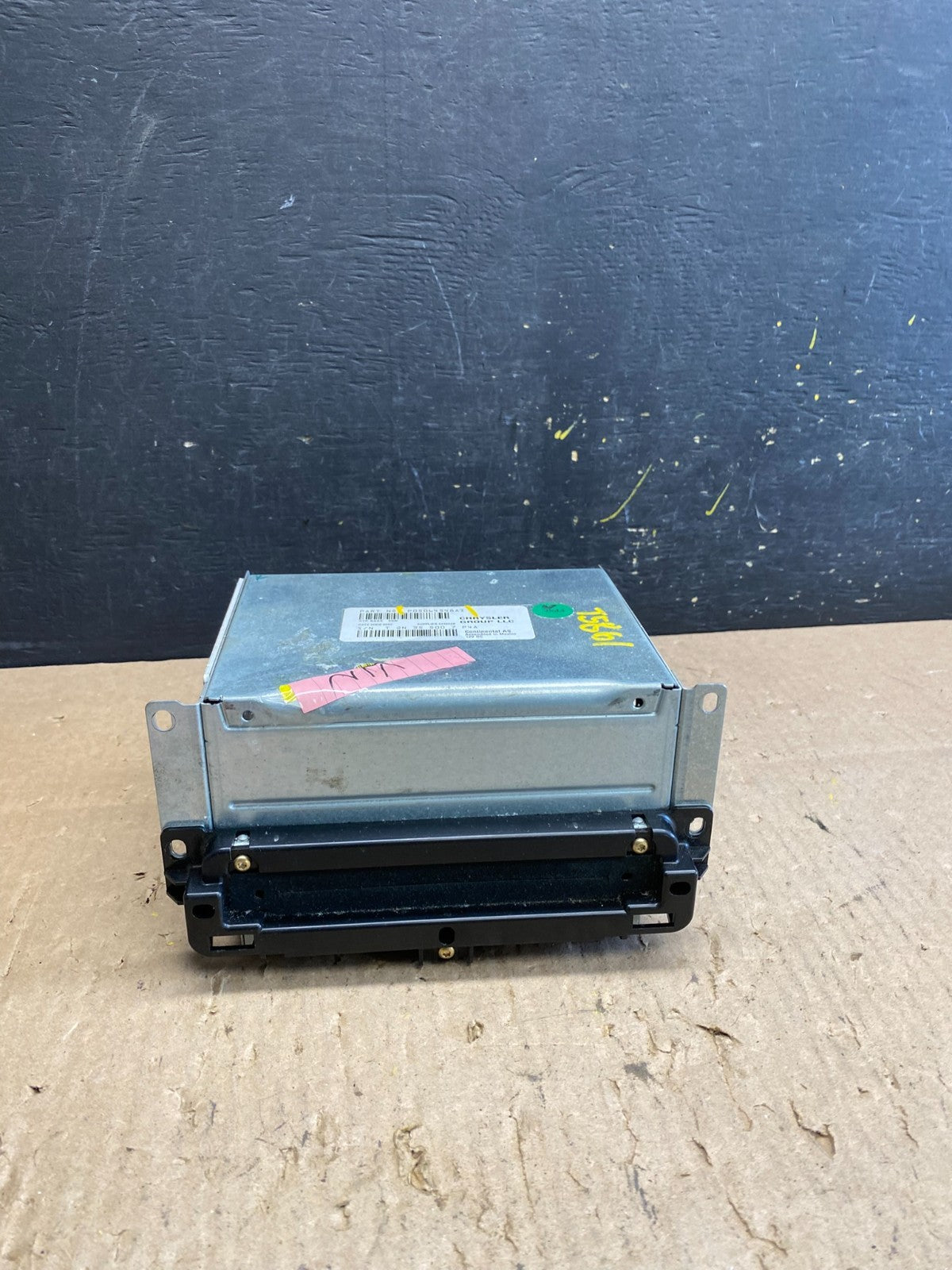 2011 to 2014 Dodge Charger Am Fm Cd Player Radio Receiver OEM T5861 DG0