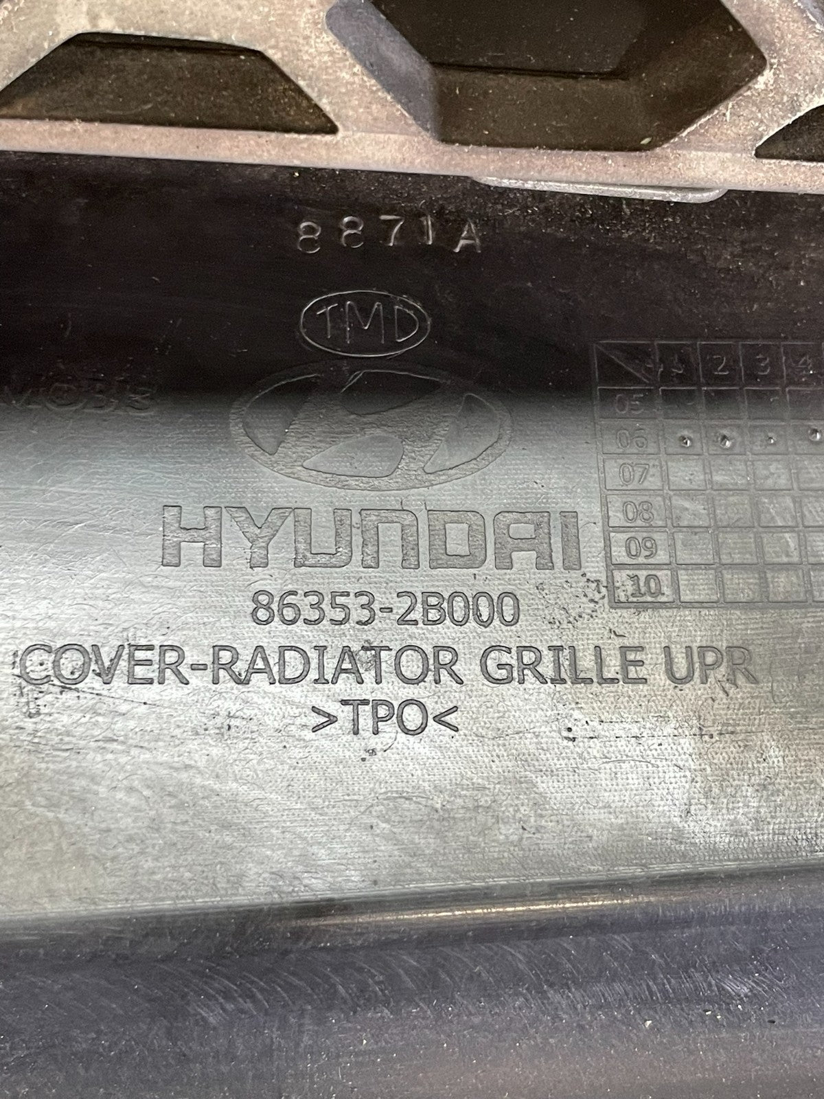 2007 to 2009 Hyundai Santa Fe Front Upper Grill Grille AD0446 DG4