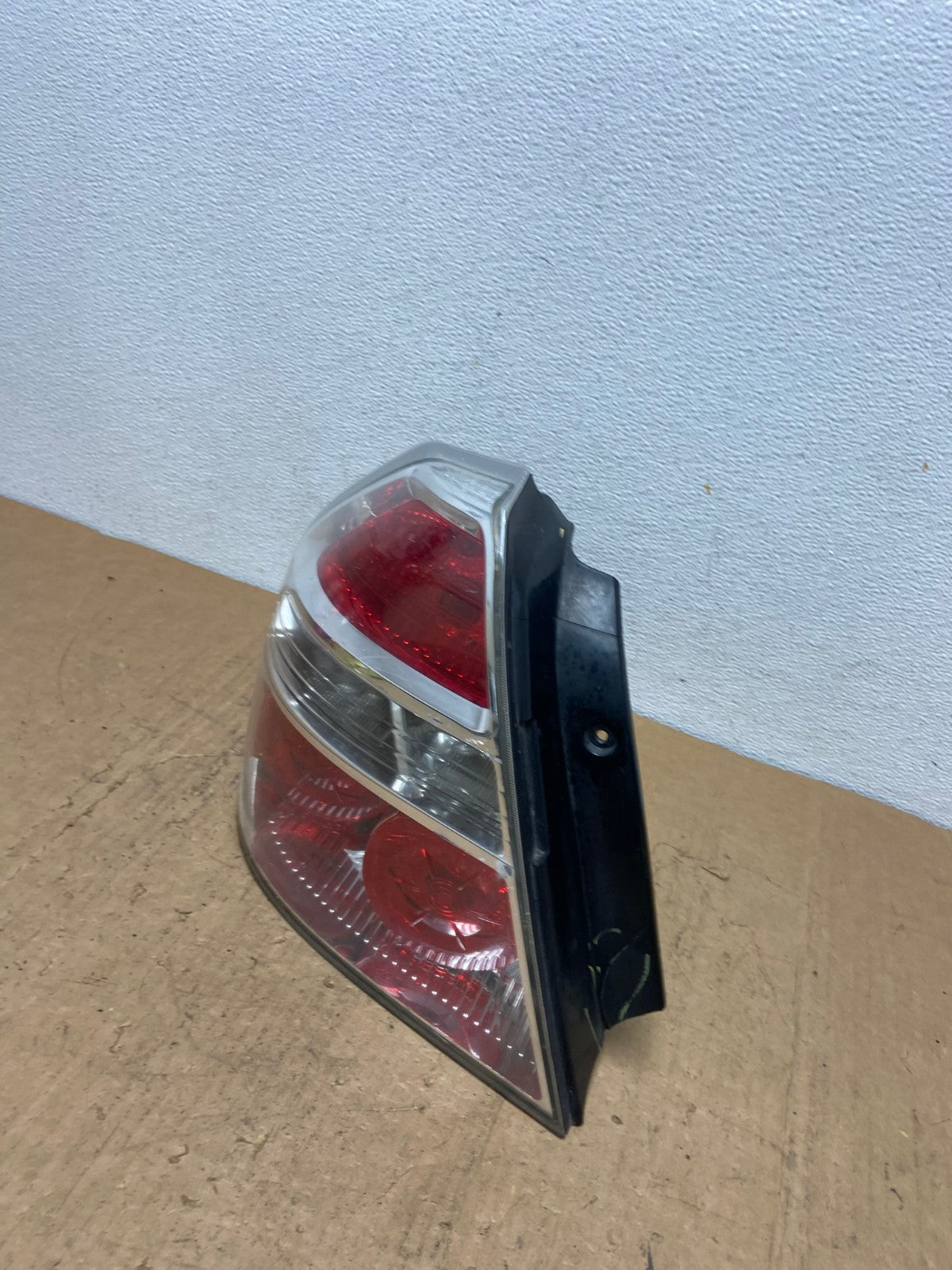 2007 - 2008 Chevrolet Aveo Left Driver LH Tail Light AD0506 LK1