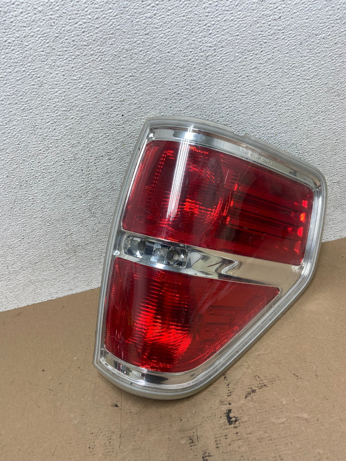 2009 to 2014 Ford F150 F-150 Right Passenger RH Side Tail Light AF4445 LK0