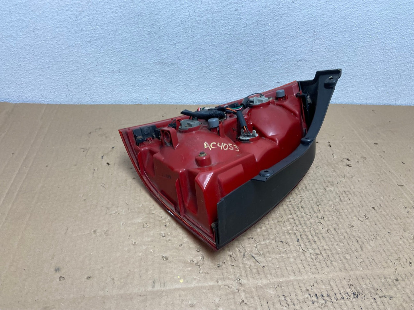 2005 to 2009 Hyundai Tucson Right Passenger Rh Tail Light OEM AC4053 LK4