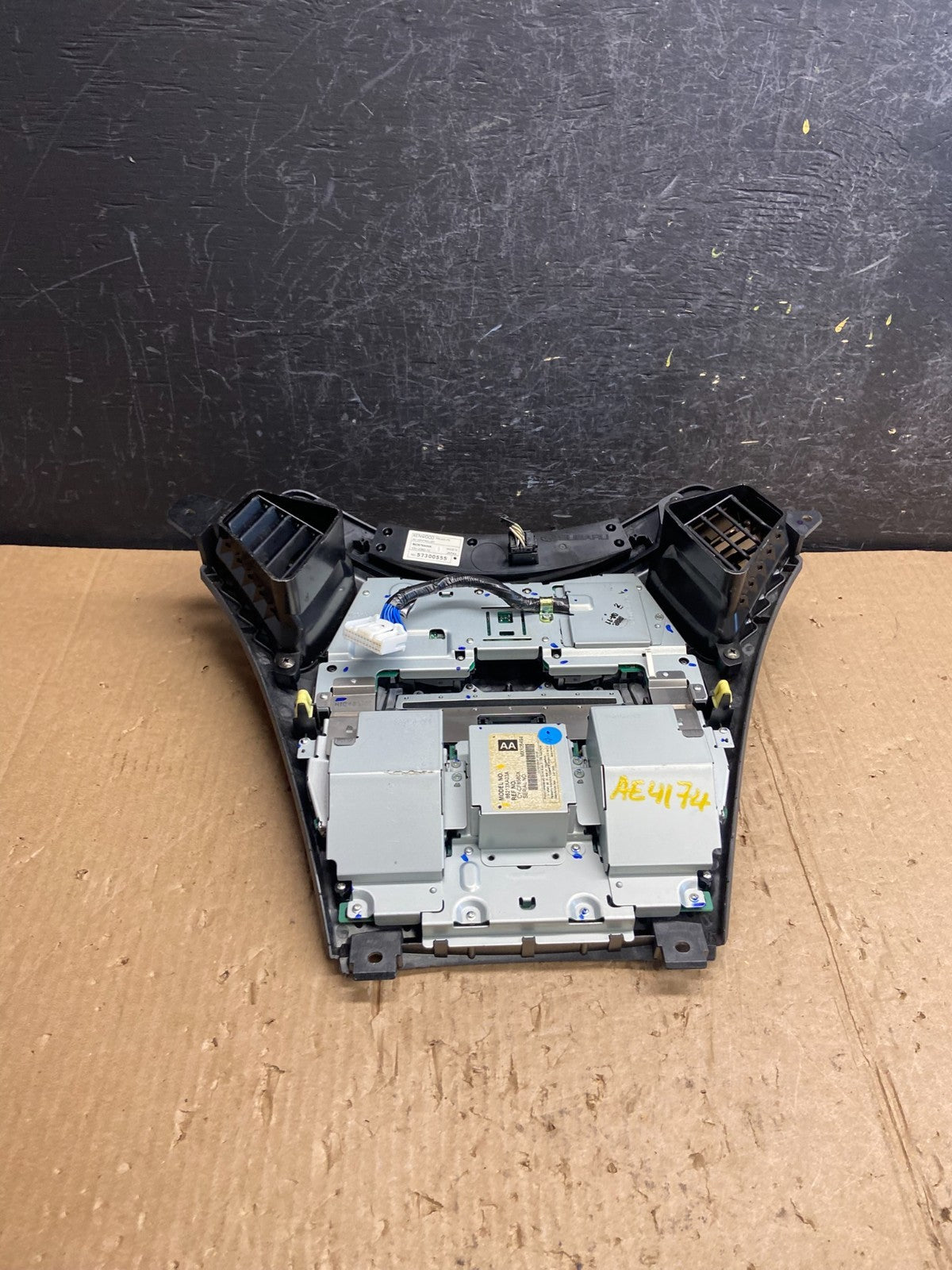 2006-2009 Subaru Tribeca Radio CD Player Climate Control Bezel Panel ae4174 DG4