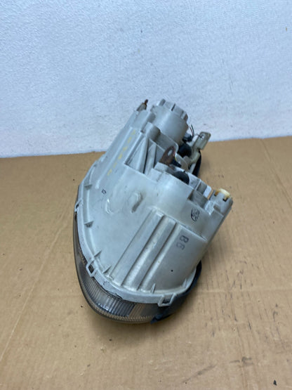 2002 to 2005 Hyundai Sonata Left Driver LH Side Headlight Halogen AC7506 DW6
