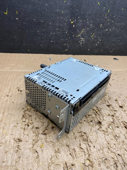 2014 2015 Ford Explorer Audio Equipment Radio Receiver AM FM CD Oem v7657 DG1