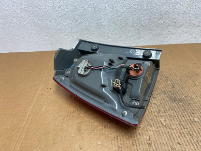 2011 to 2013 Kia Sorento Right Passenger RH Side Tail Light AE1515 LK7