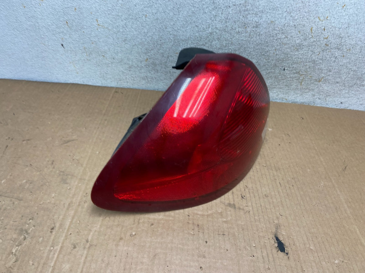 2000 2001 2002 2003 Ford Taurus Left Driver Lh Side Tail Light AI8486 LK2