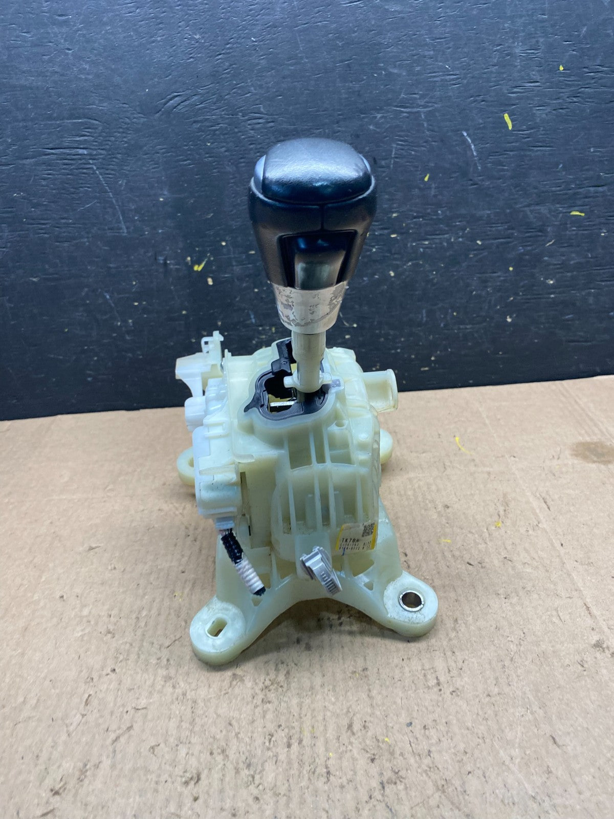 2017 to 2023 Mazda CX9 CX-9 Center Console Gear Shifter r6486 DG2
