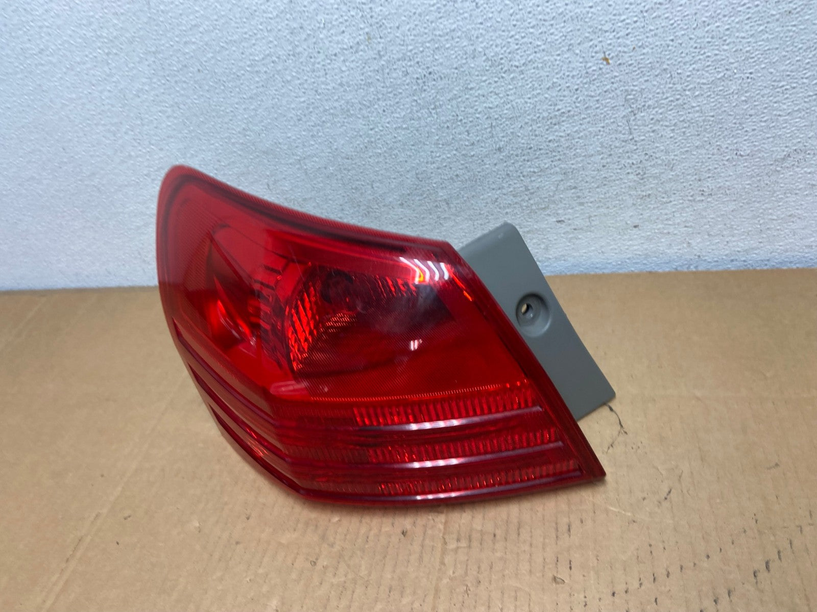 2008 to 2015 Nissan Rogue Left Driver Lh Side Tail Light AD0852 LK1