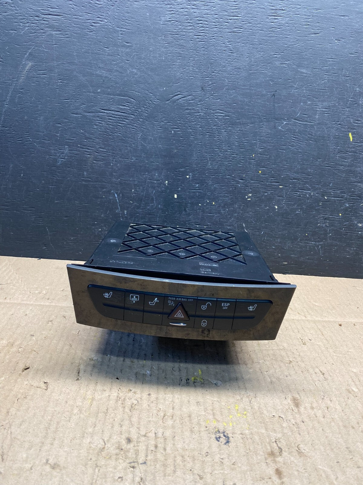 2007-2009 Mercedes CLS350 E350 E550 A/C Heater Climate Control Trim M6619 DG0