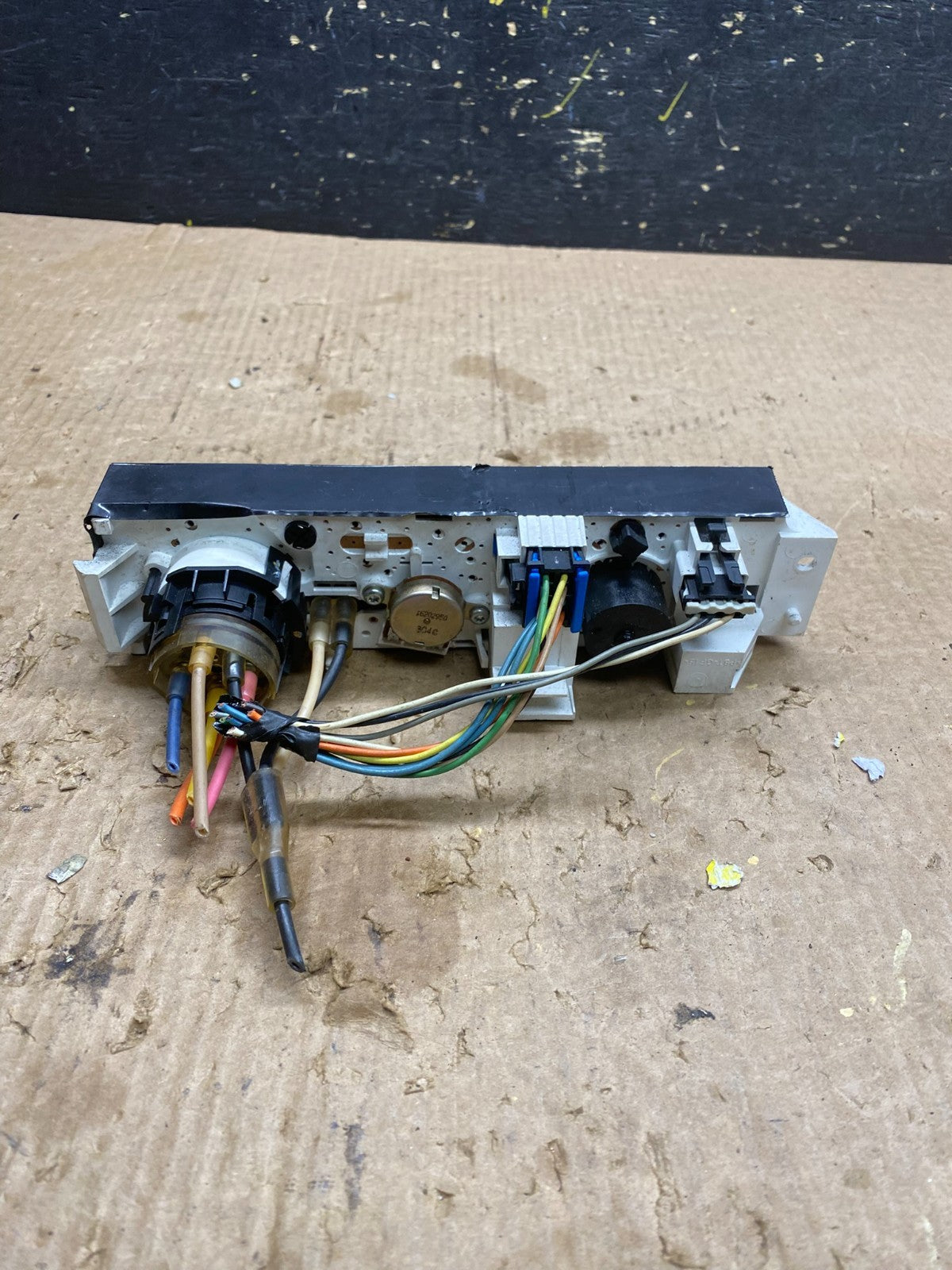 2001 - 2007 GMC Chevrolet Express 1500 Climate Control A/C Z7222 DG3