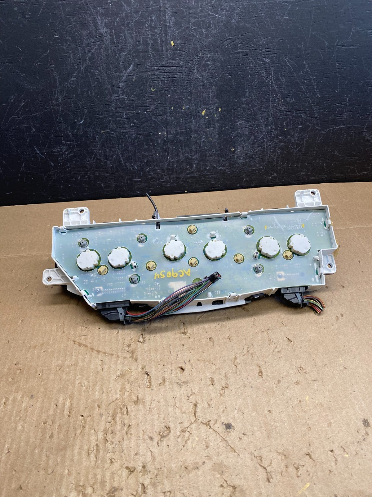 2006 Ford E350 Gauge Speedometer Cluster AC9054 DW5