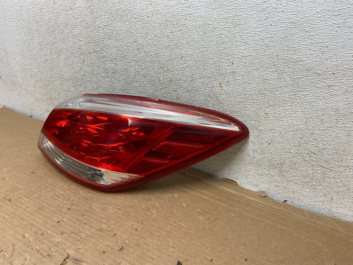 2011 - 2014 Nissan Murano Right Passenger Side RH Tail Light AH8505 LK2