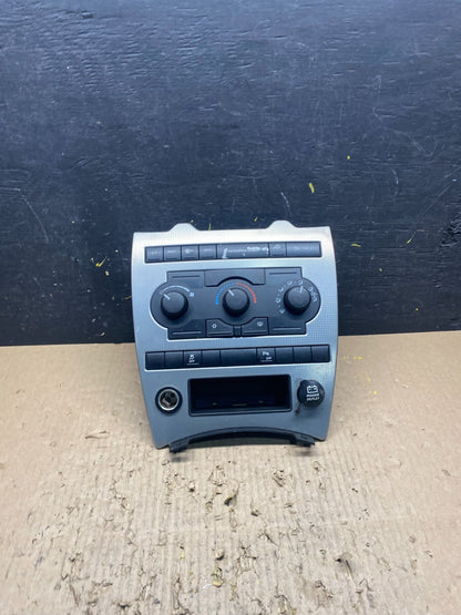 2005 2006 2007 Jeep Commander Grand Cherokee A/C Climate Control Bezel T1818 DG0