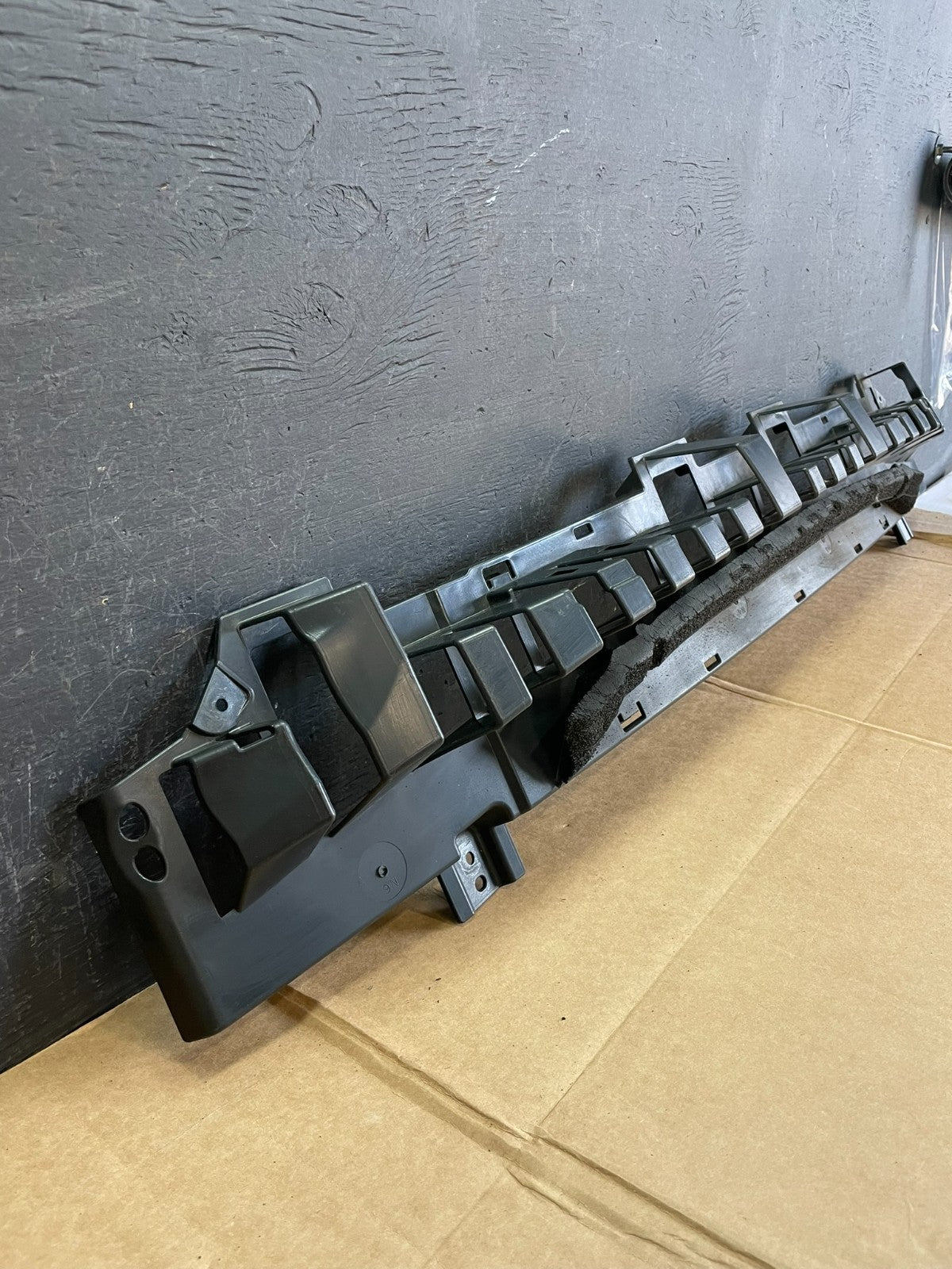 2013 to 2017 Ford Fusion Front Bumper Bracket Impact Energy Absorber ae0785 DG2