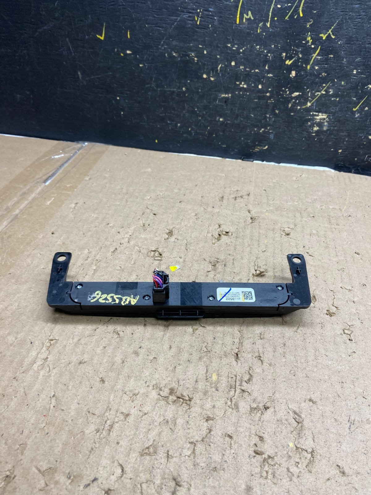 2013 - 2017 GMC Acadia Center Dash Hazard Warning Switch OEM AB5525 DG4