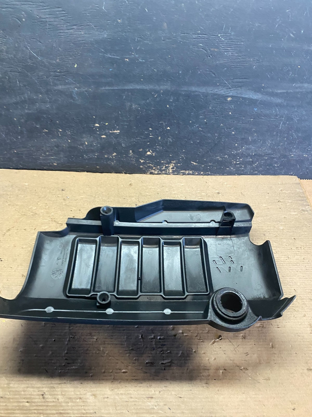 2007 to 2008 GMC Acadia 3.6L VVT Engine Cover Shield S3426 DG5