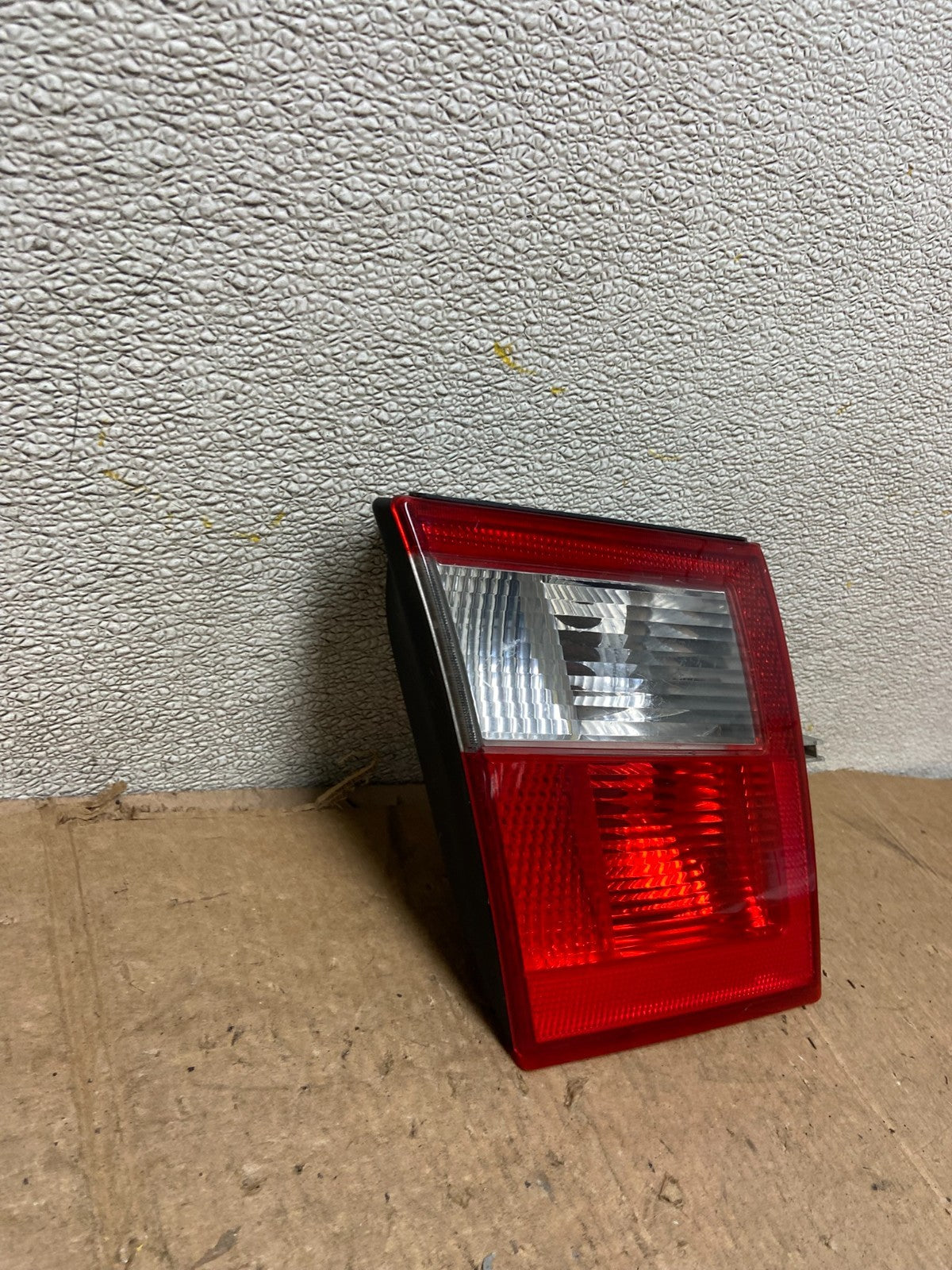 2002 2003 2004 2005 Saab 9-5 Sedan Left Driver LH Inner Tail Light Oem AA43032