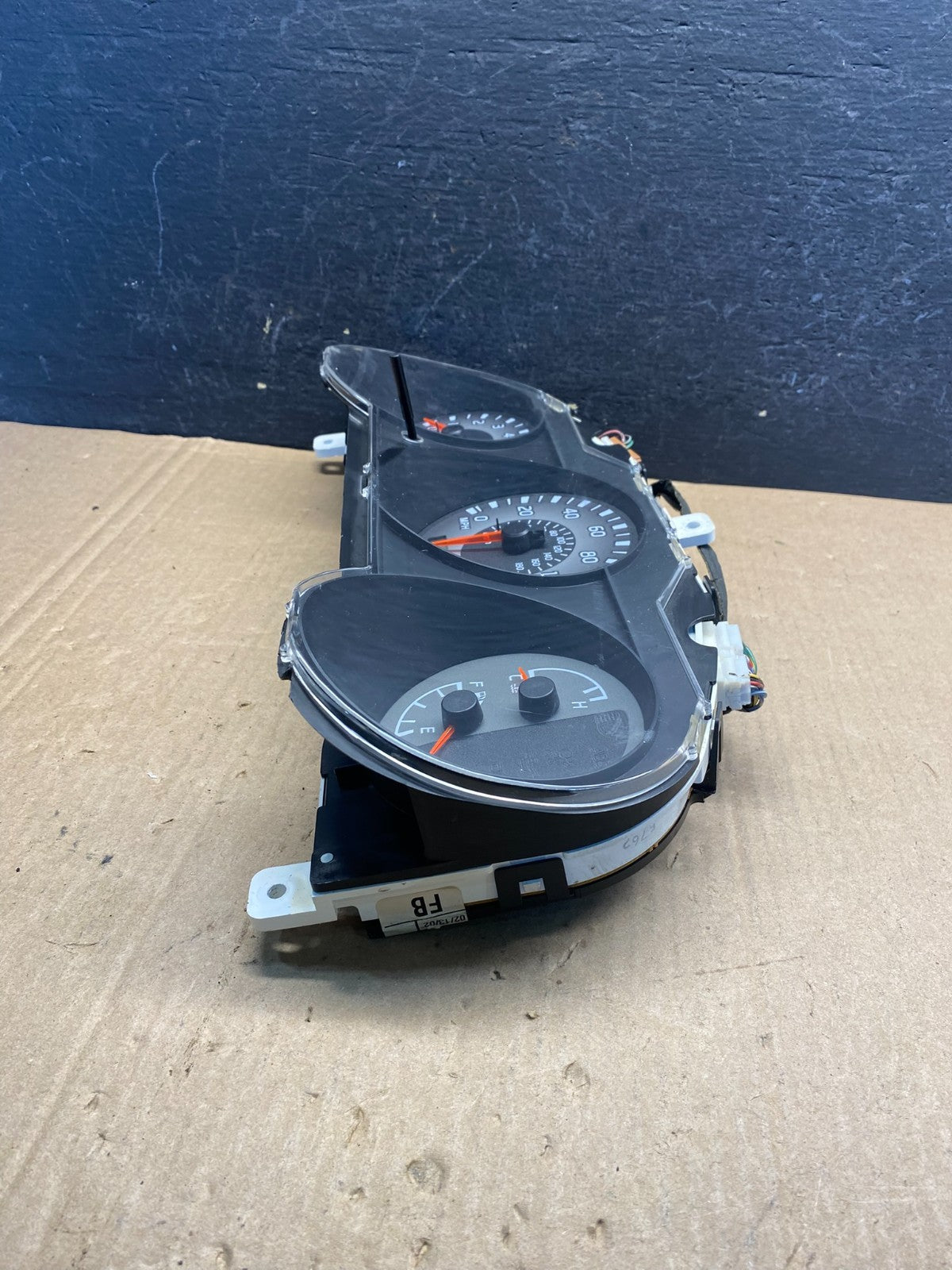 2002-2004 Nissan Pathfinder Xterra Cluster Speedometer Instrument AE7600 DG2