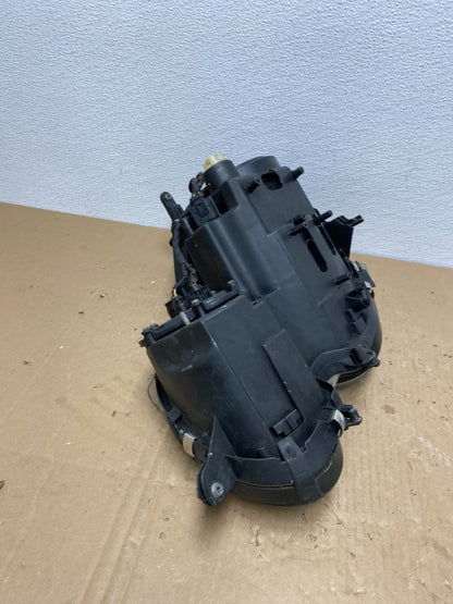 2003-2006 Mercedes E E320 E350 Class Right Passenger Halogen Headlight AB6955 DW9