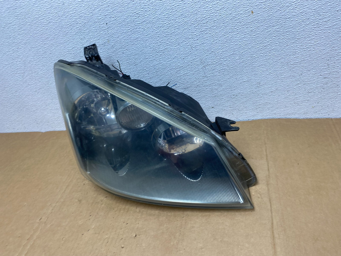 2005 to 2006 Nissan Altima Right RH Side Halogen Headlight AC8422 DW1