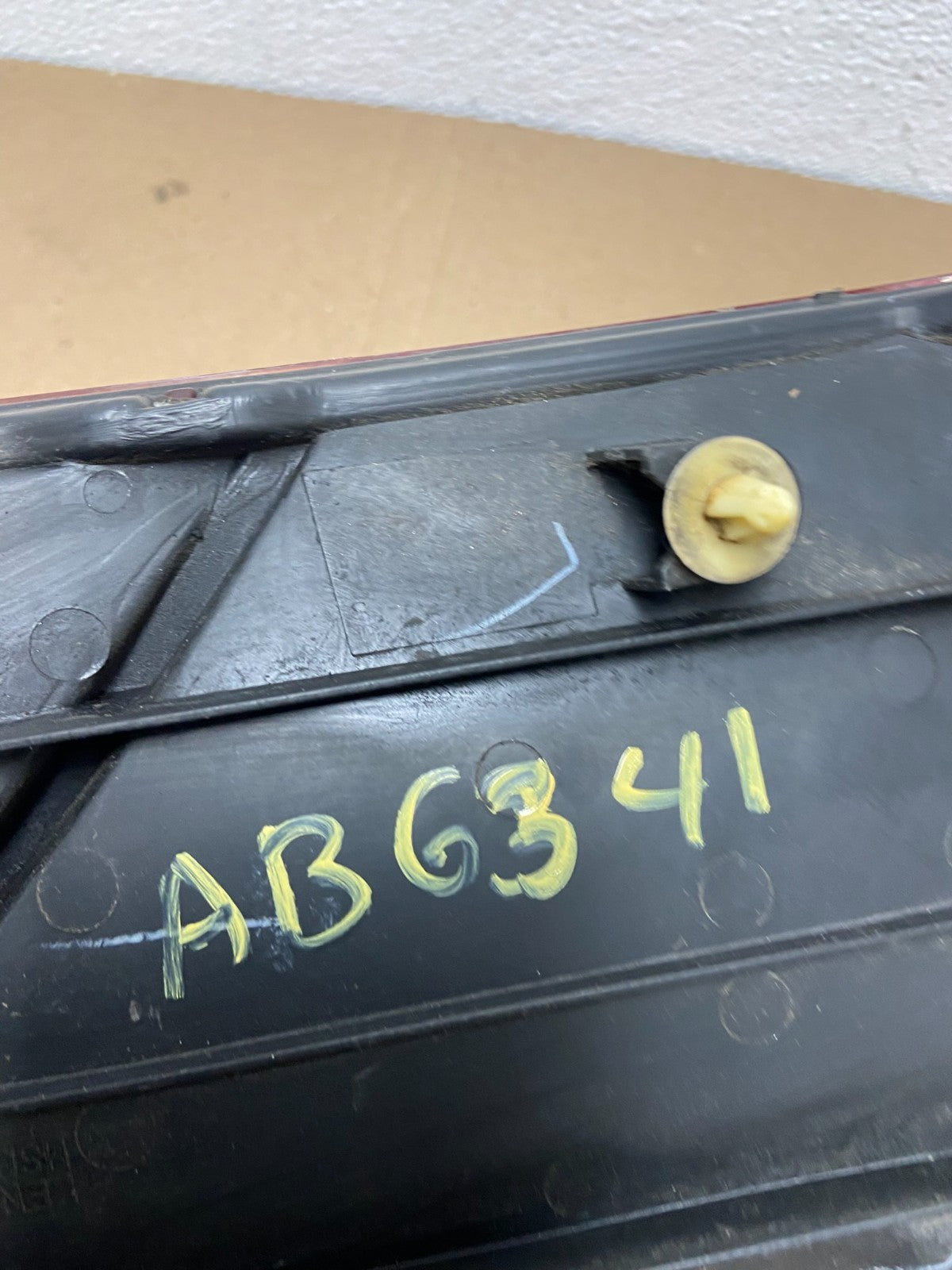 1999 2000 2001 Honda Odyssey Left Driver LH Tail Light Inner Oem AB6341 DW6