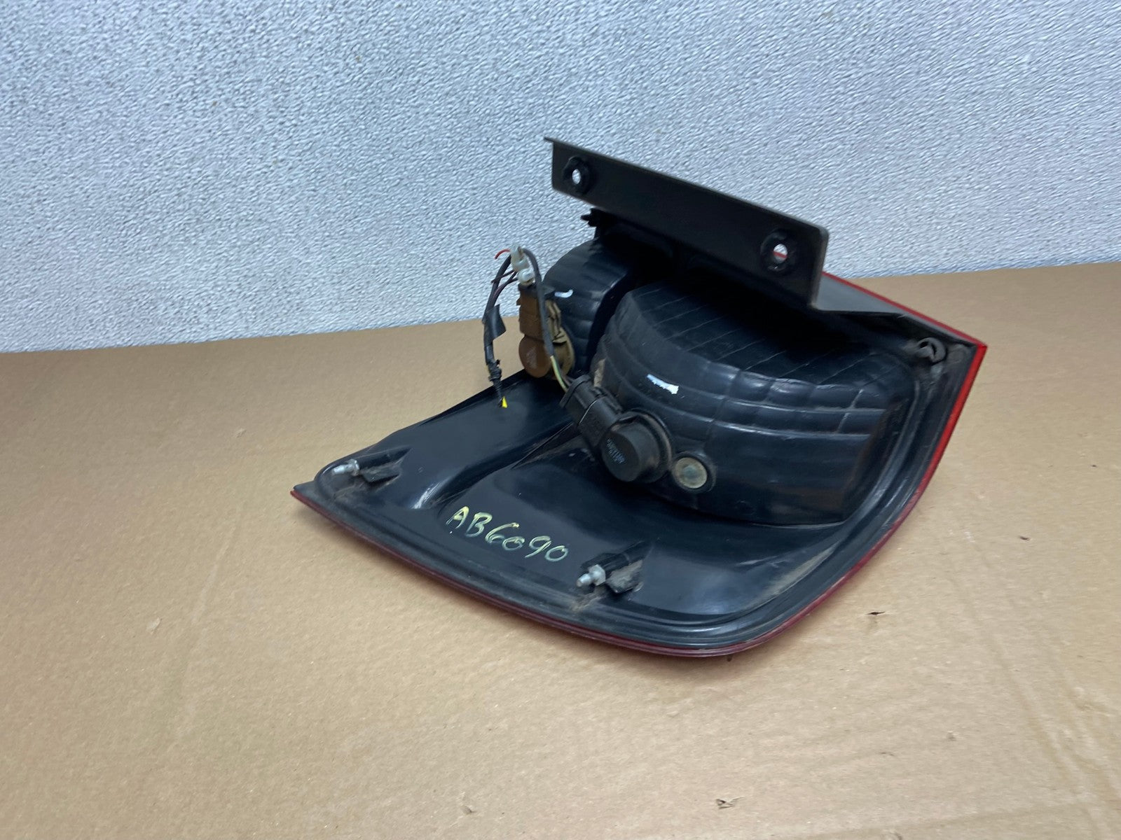 2003 2004 2005 2006 Ford Expedition Left Driver Lh Tail light OEM AB6090 LK4