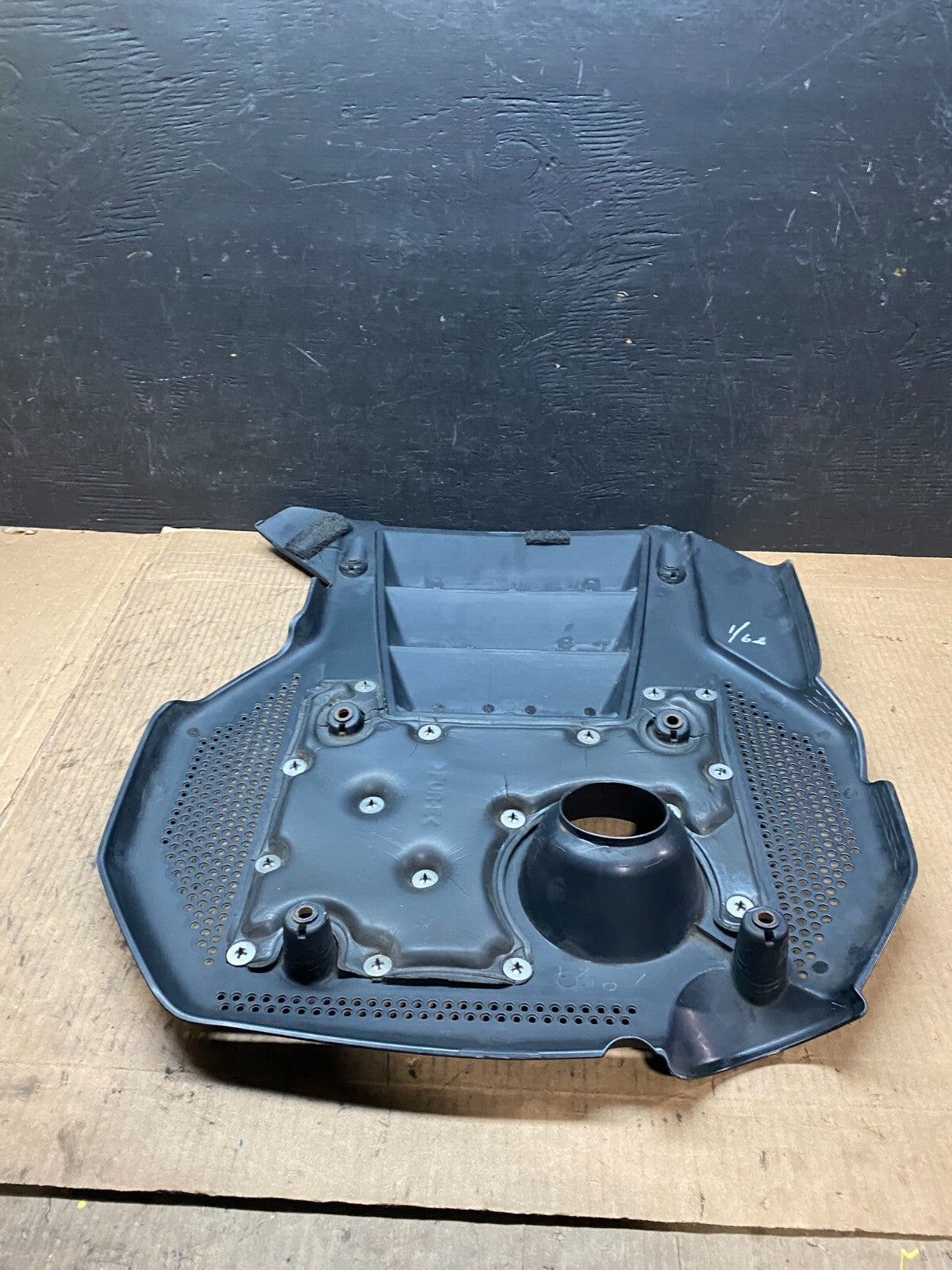 2006 to 2010 Hyundai  Sonata Azera V6 Engine Motor Shield Cover OEM G2935 DG14