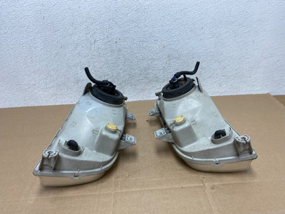 1998 to 2002 Kia Sportage Left+Right Halogen Headlights AE4855 DW7