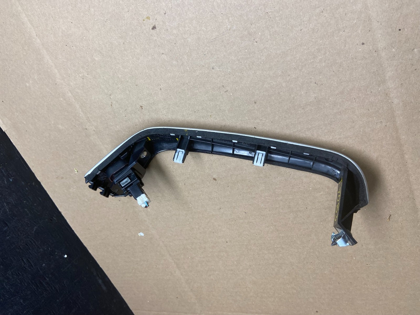 2009-2010 Nissan Murano Dash Trim Panel With Hazard Buttom Switch OEM t9083 DG2