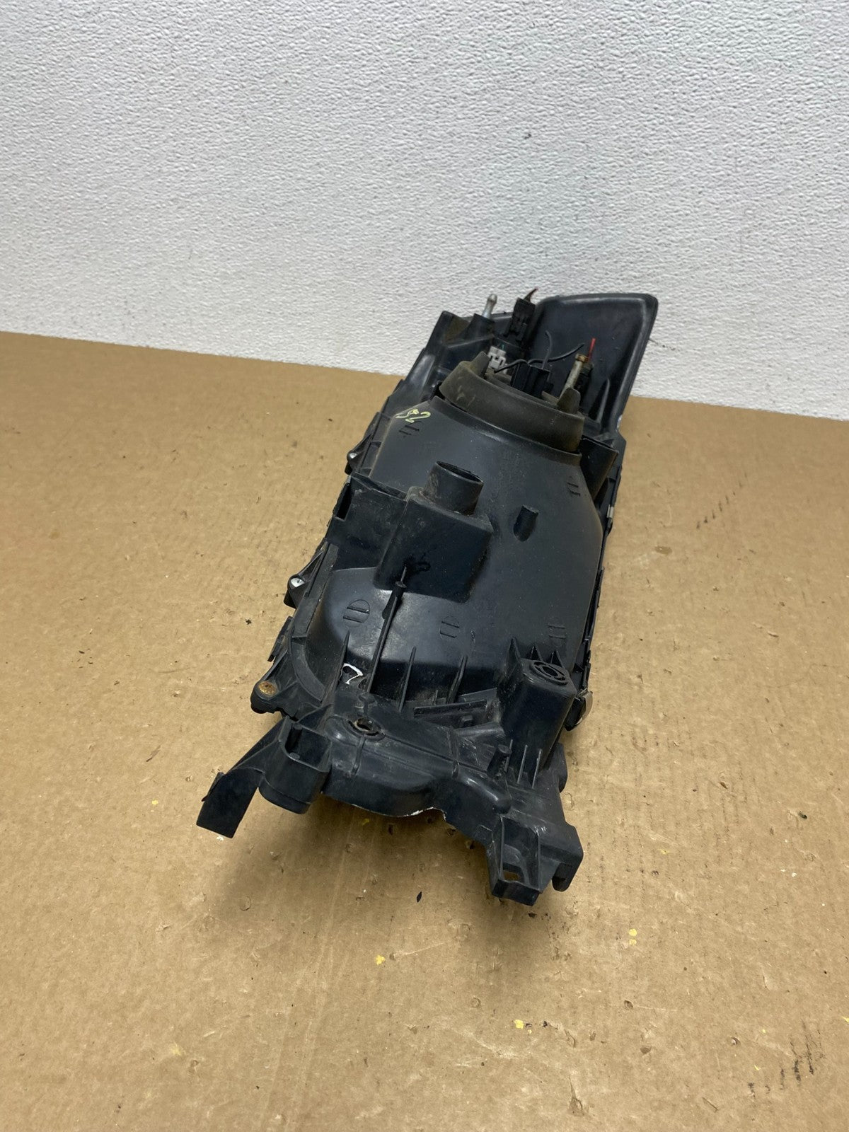 2003 2004 Subaru Forester Left Driver LH Headlight Halogen TYC AC1352 DW7