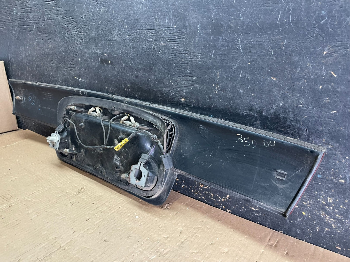 1998 1999 2000 Ford Contour Center Trunk License Plate Tail Light Oem aa8933 DG7