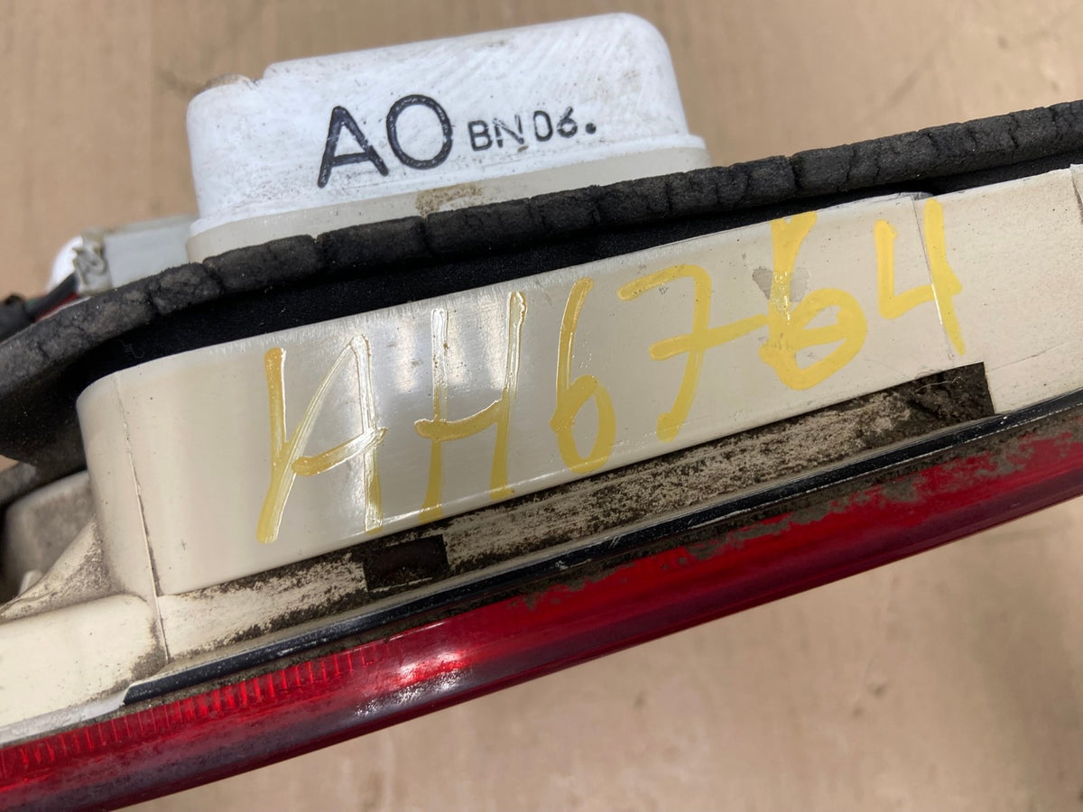 1992 to 1993 Honda Accord Driver Right Passenger Side Tail Light Inner AH6764 LK7