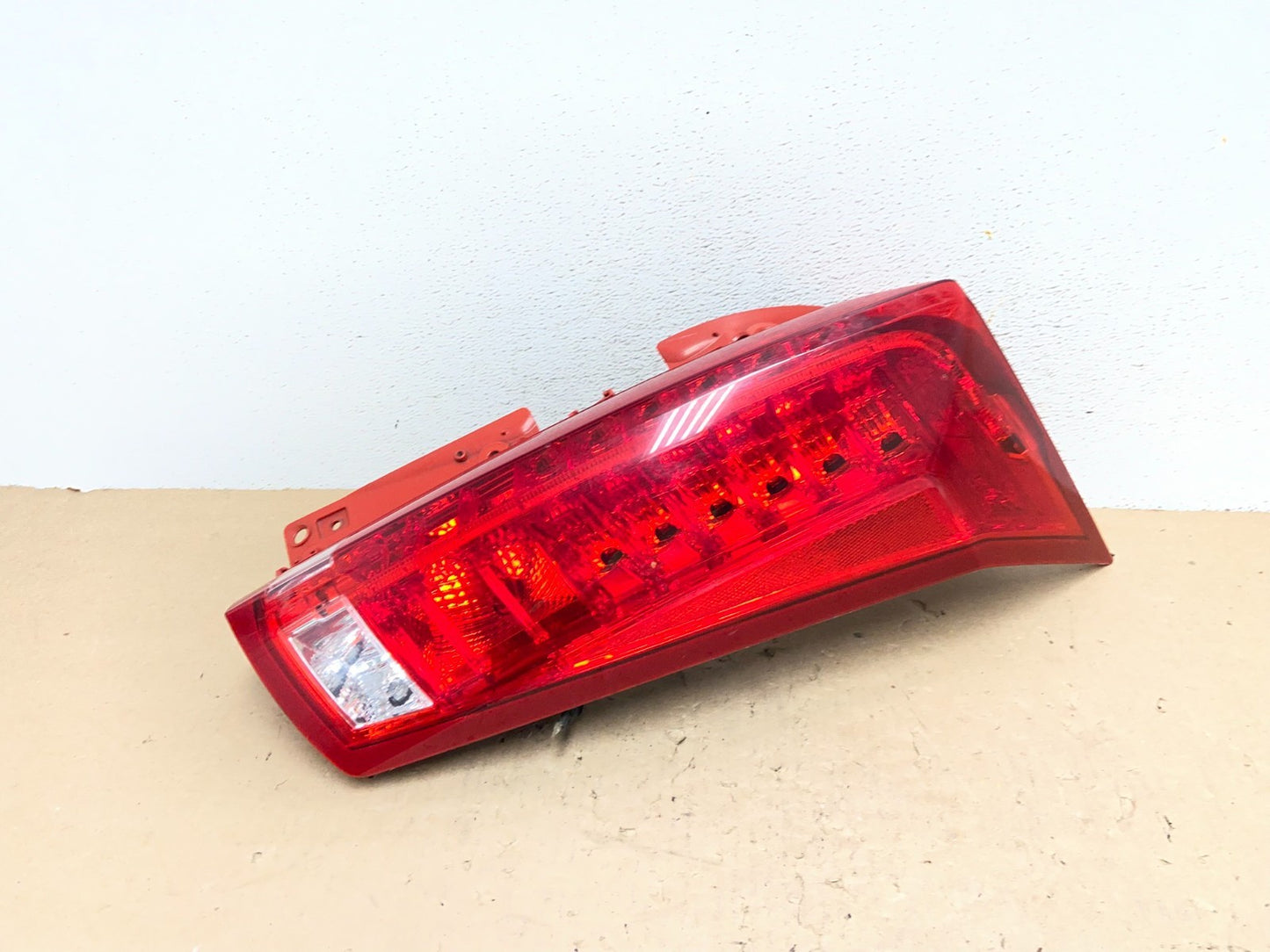 2010 to 2016 Cadillac Srx Right Passenger RH Side Tail Light AG43830