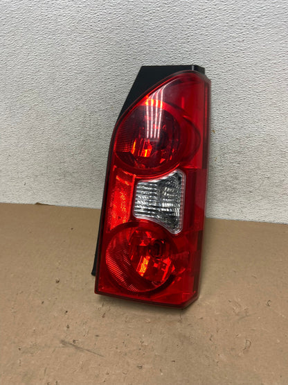 2005 to 2015 Nissan Xterra Right Passenger Rh Side Tail light AG4140 LK0