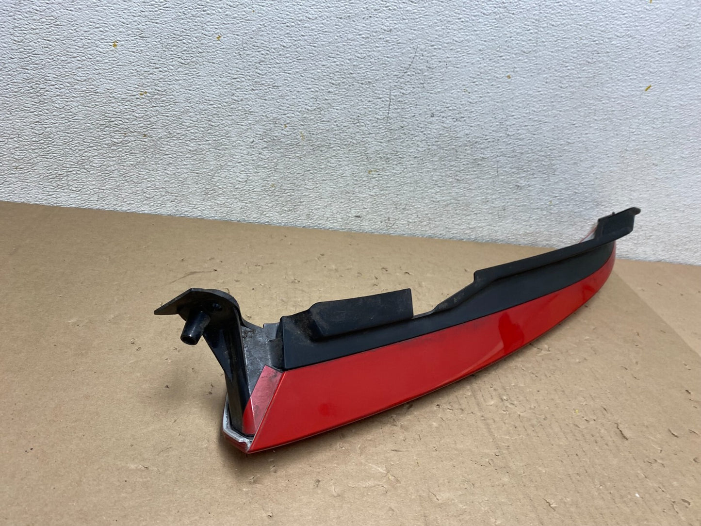 2003 to 2006 Volvo XC90 Right Passenger Side Upper Tail Light OEM I2498 DW7