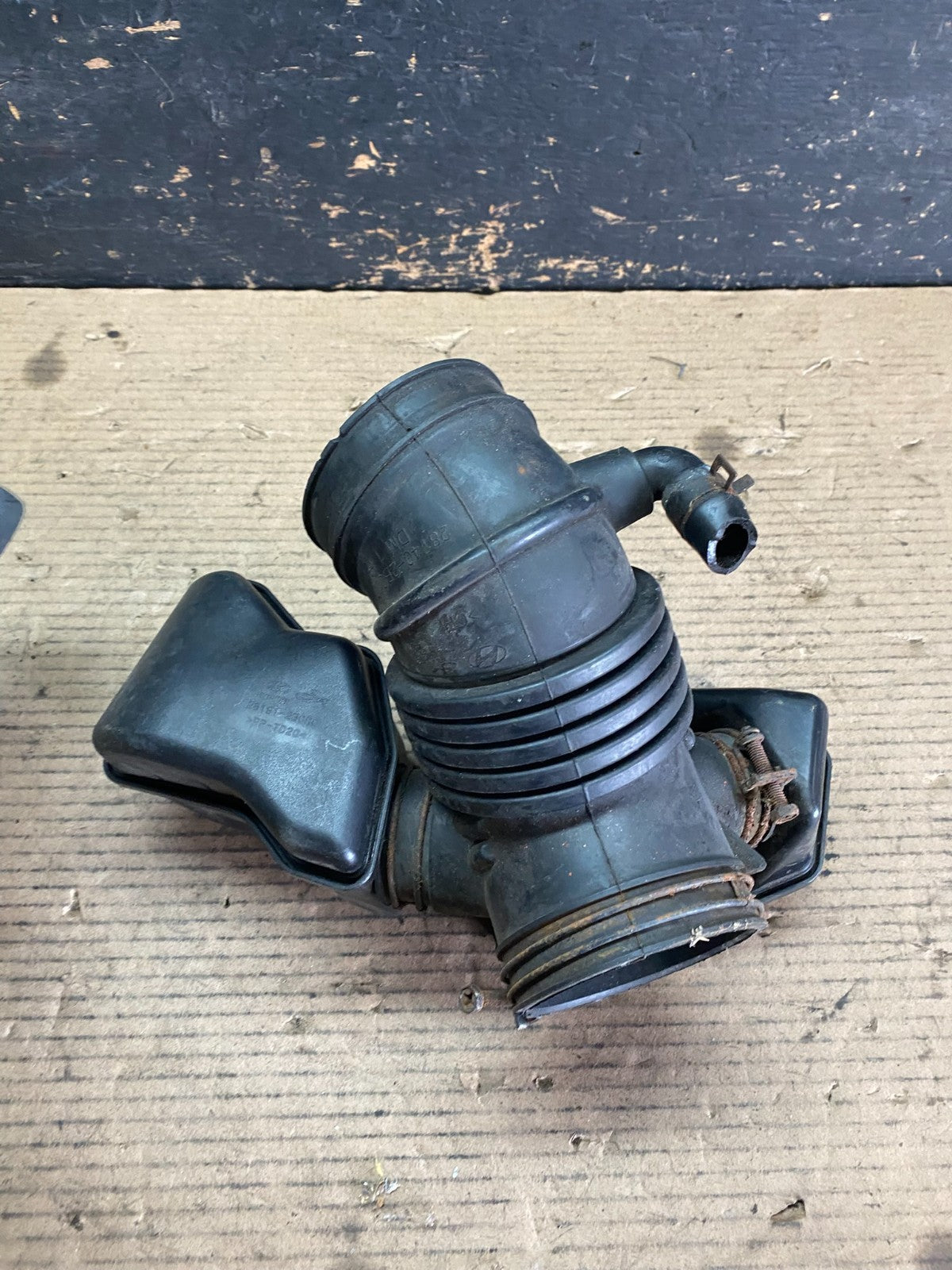 2007 - 2009 Hyundai Santa Fe 3.3L V6 Air Intake Resonator Duct Pipe OEM s3734 DG5