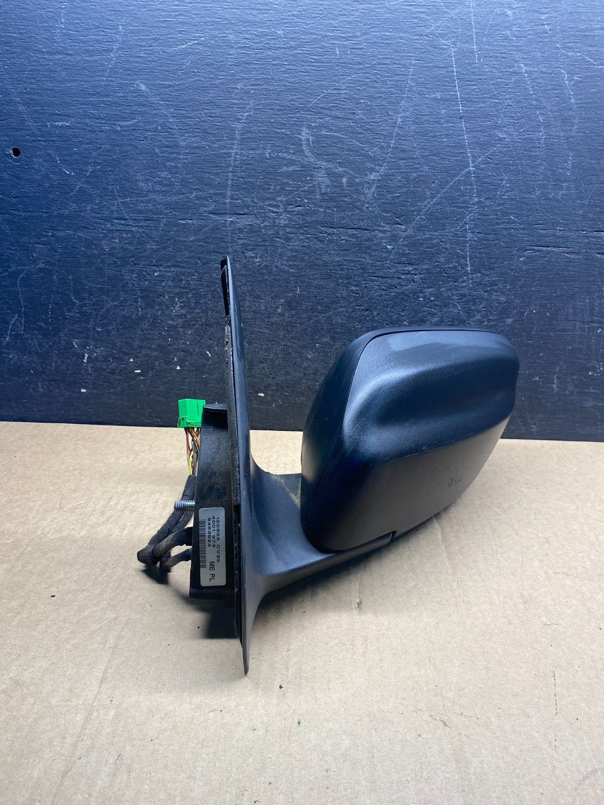 2003 to 2006 Volvo XC90 Left Driver Lh Side View Door Mirror AG7112 DW1
